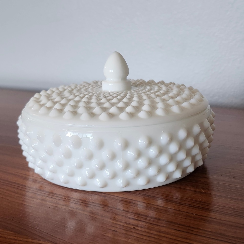 Vintage Fenton Candy Powder White Milk Glass Hobnail Lidded Trinket Dish